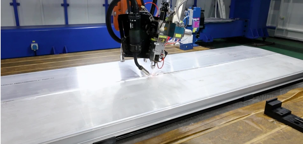 激光复合焊接技术的特点与应用场景 激光复合焊接技术的特点与应用场景