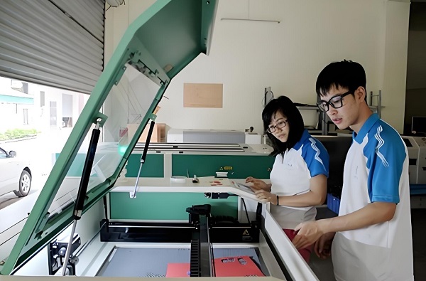 激光切割机教学培训