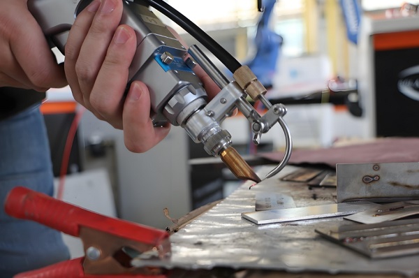 激光焊接机融不了焊丝怎么回事？