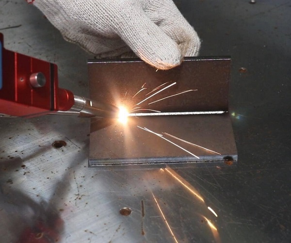 激光焊接机的分类有哪些？