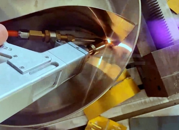 激光焊接机上用的45度镜片有什么用? 激光焊接机上用的45度镜片有什么用?