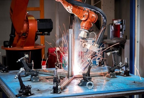 激光焊接机摆动头和旋转头的区别 激光焊接机摆动头和旋转头的区别