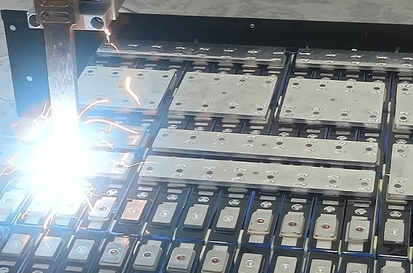 模组激光焊接机：电池模组制造中的关键装备