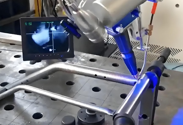 使用光纤激光焊接机有哪些注意事项？