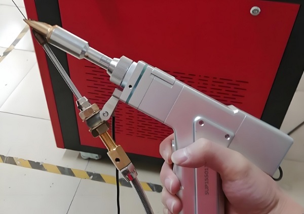 手动激光焊接设备:小投入也能实现高质量焊接 手动激光焊接设备:小投入也能实现高质量焊接