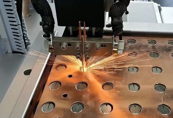 锂电池激光点焊