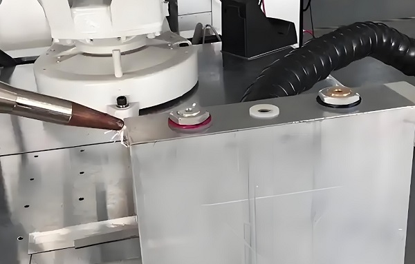 锂电池密封激光焊接