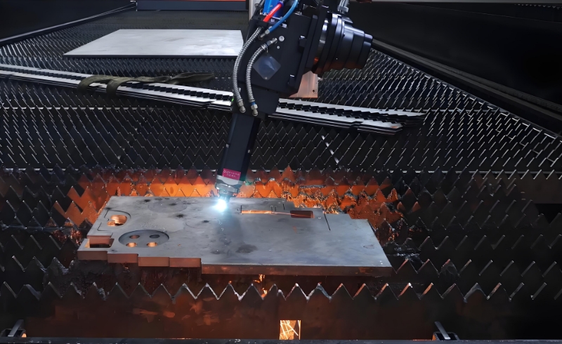 激光切割机的内部光路是否需要清洁? 激光切割机的内部光路是否需要清洁?