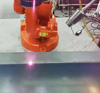 激光焊接机器人