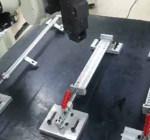 机器人汽车散热器焊接